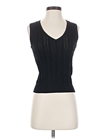 St. John Sleeveless Top (view 1)