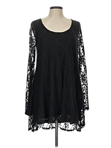 Show Me Your Mumu Casual Dress (view 1)