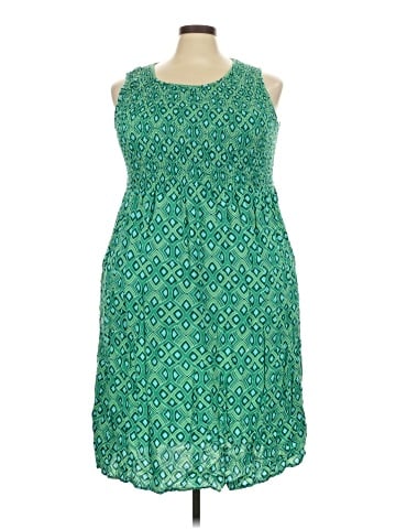 Croft & Barrow Cocktail Dress (view 1)