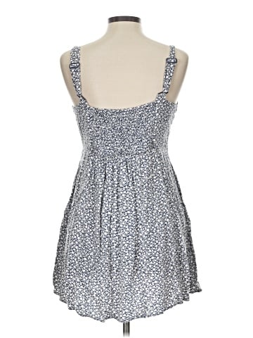 Old Navy Casual Dress (view 2)