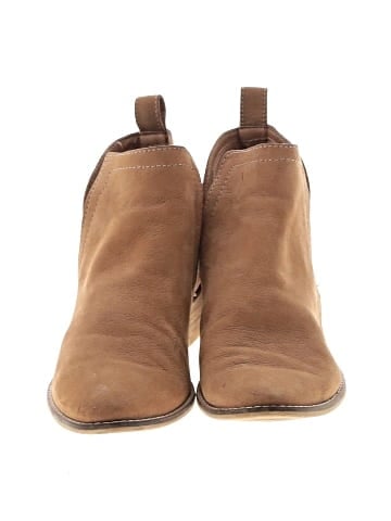 Dolce Vita Ankle Boots (view 2)