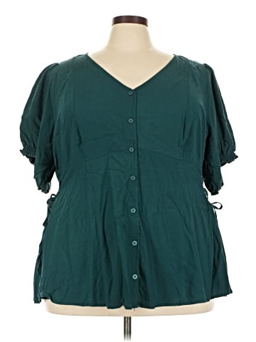 Torrid Short Sleeve Button-Down Shirt (view 1)