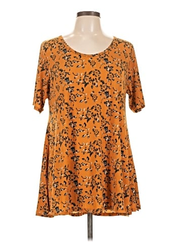 Lularoe Short Sleeve Top (view 1)
