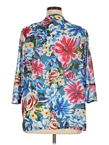 North Style 3/4 Sleeve Blouse (view 2)