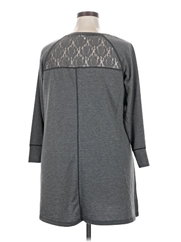 Bobbie Brooks 3/4 Sleeve Top (view 2)