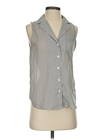 Who What Wear Sleeveless Button-Down Shirt (view 1)