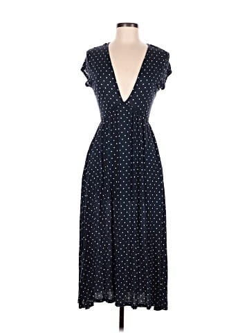 Urban Outfitters Casual Dress (view 1)