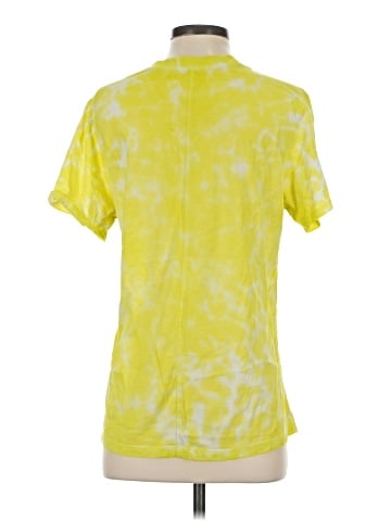Lululemon Athletica Short Sleeve T-Shirt (view 2)