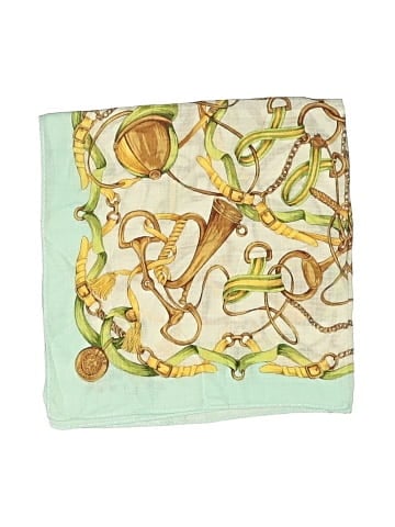 Céline Scarf (view 2)
