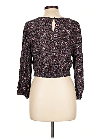 American Eagle Outfitters 3/4 Sleeve Blouse (view 2)