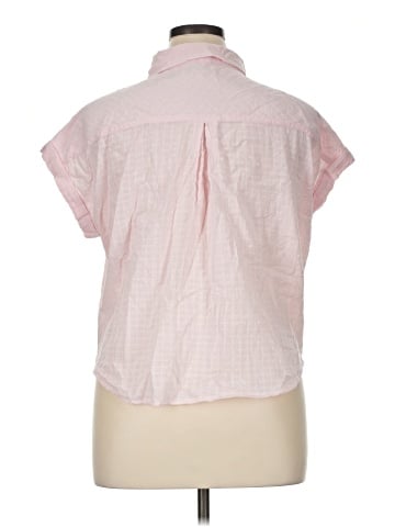 Francesca's Sleeveless Button-Down Shirt (view 2)