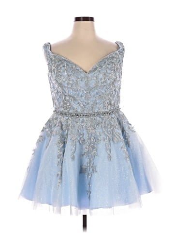 Ellie Wilde Mon Cheri Cocktail Dress (view 1)