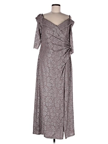 Oleg Cassini Casual Dress (view 1)