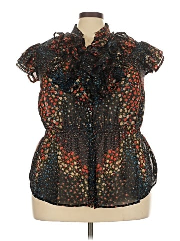 FASHION TO FIGURE Sleeveless Blouse (view 1)