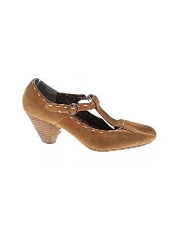 bc Heels (view 1)