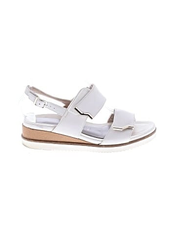 Tamaris Sandals (view 1)