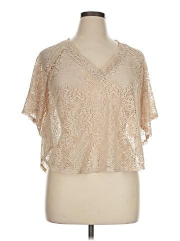 Bongo Short Sleeve Blouse (view 1)