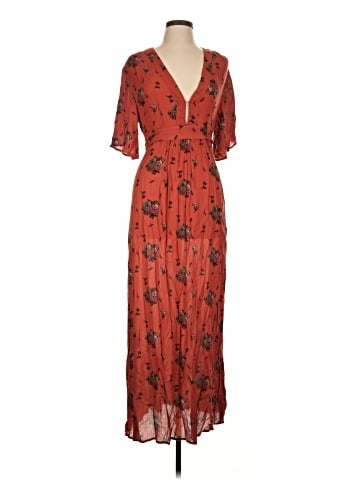 En Creme Casual Dress (view 1)