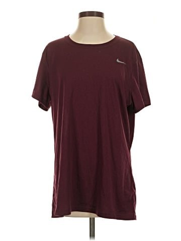 Nike Active T-Shirt (view 1)