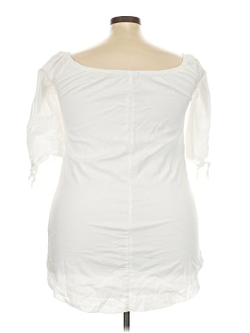 Charlotte Russe 3/4 Sleeve Top (view 2)