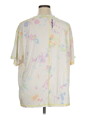 Fabletics Short Sleeve T-Shirt (view 2)