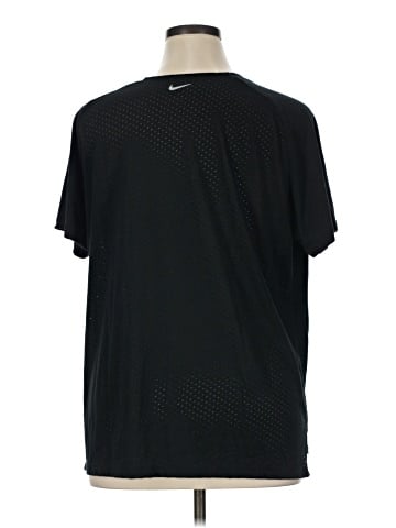 Nike Active T-Shirt (view 2)