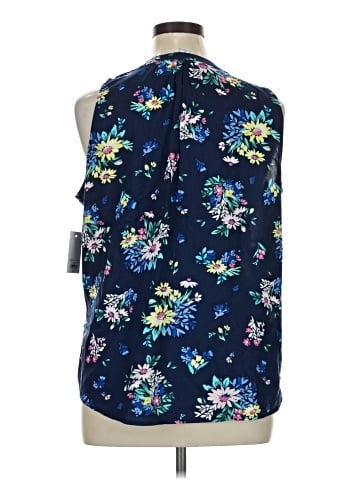 Croft & Barrow Sleeveless Blouse (view 2)