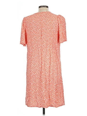 Old Navy Casual Dress (view 2)