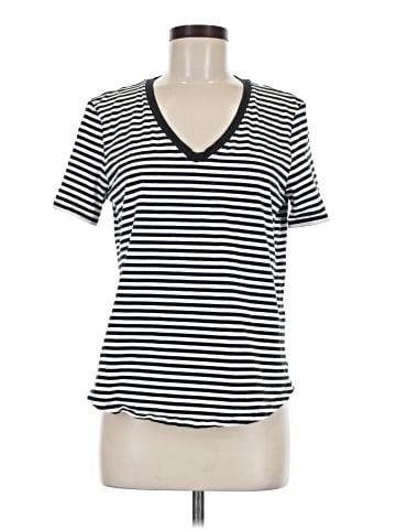 Lululemon Athletica Short Sleeve T-Shirt (view 1)