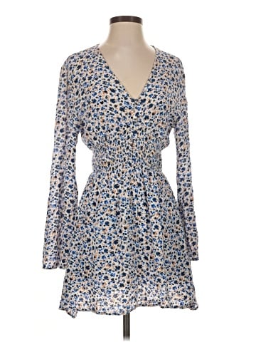 En Creme Casual Dress (view 1)