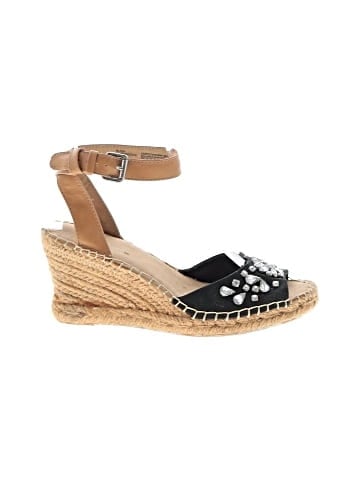 White Mountain Wedges (view 1)