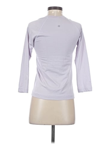 Lululemon Athletica 3/4 Sleeve T-Shirt (view 2)