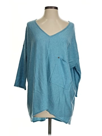 Kerisma Poncho (view 1)