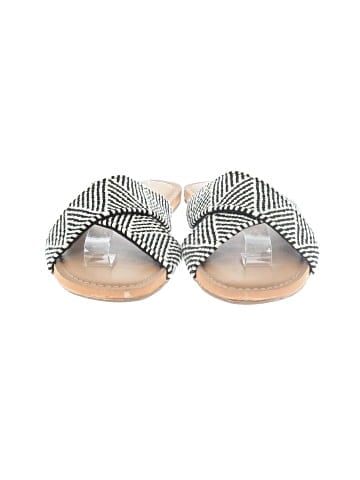 Old Navy Sandals (view 2)
