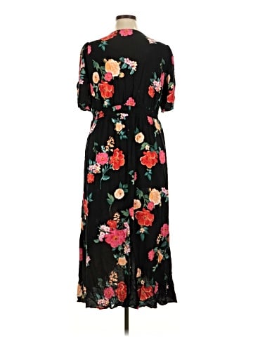 Old Navy Casual Dress (view 2)