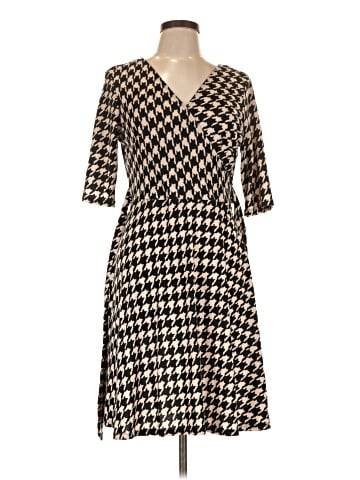 Sandra Darren Casual Dress (view 1)