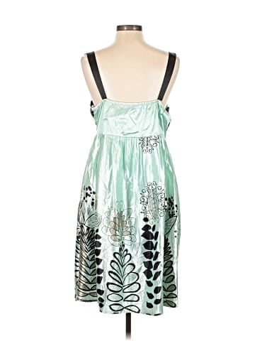 The Pyramid Collection Cocktail Dress (view 2)