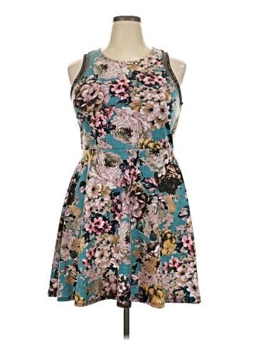 Xhilaration Casual Dress (view 1)