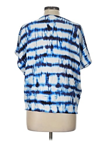 Chico's Short Sleeve T-Shirt (view 2)