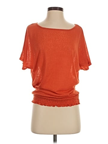 Outback Red Short Sleeve Top (view 1)