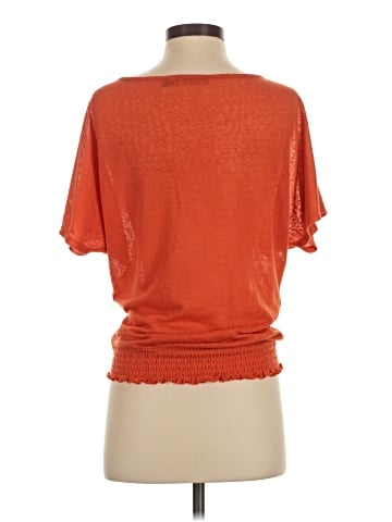 Outback Red Short Sleeve Top (view 2)