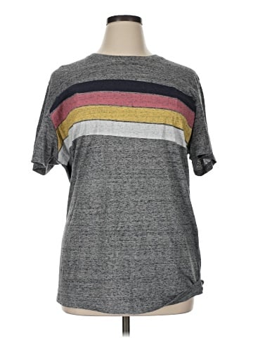 Old Navy Short Sleeve T-Shirt (view 1)
