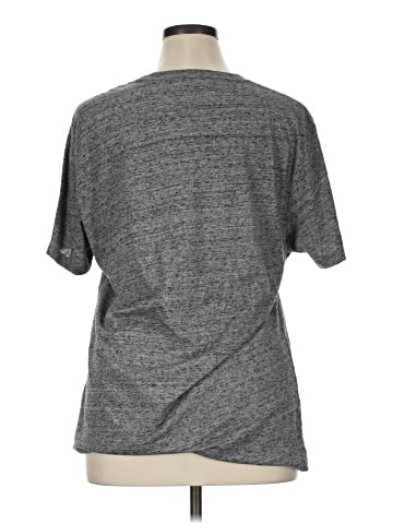 Old Navy Short Sleeve T-Shirt (view 2)