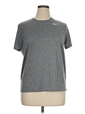 Nike Short Sleeve Top (view 1)