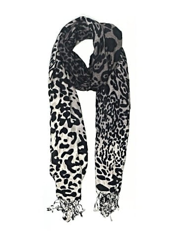 Isa & Stef Scarf (view 1)