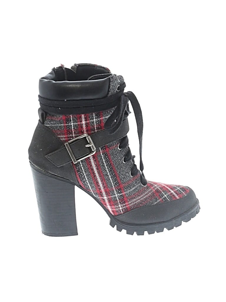 Pre-owned Just Fab Ankle Boots In Red