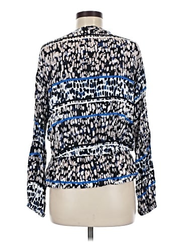 Jennifer Lopez Long Sleeve T-Shirt (view 2)