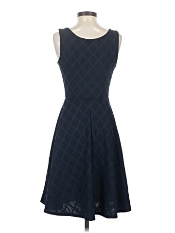 Le Lis Casual Dress (view 2)