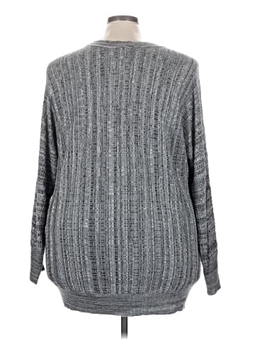 Lane Bryant 3/4 Sleeve T-Shirt (view 2)