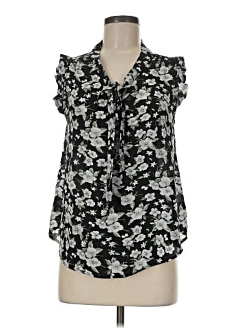 Jon & Anna Sleeveless Blouse (view 1)